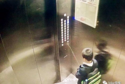 小男孩尿尿视频,小男孩尿尿视频引发网友热议